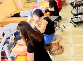 KHÓA HỌC NỐI MI 1 KÈM 1 – CẦM TAY CHỈ VIỆC ĐẾN KHI THÀNH THẠO 
